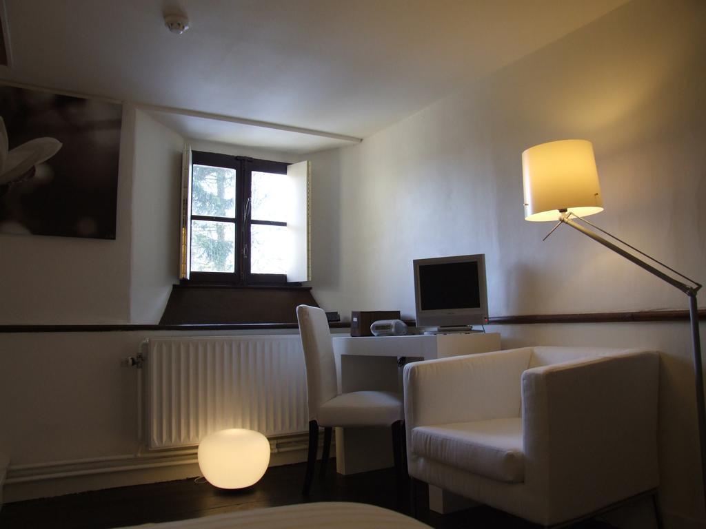 Hotel Ancien Relais De Poste Robertville Habitación foto